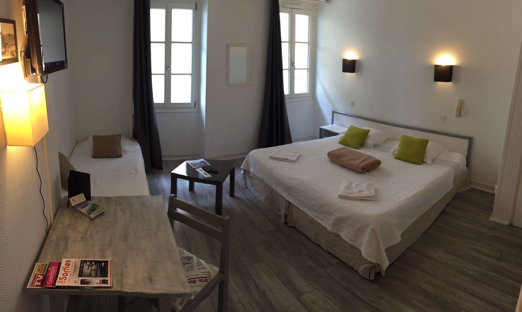 Hotel Le Petit Biarritz